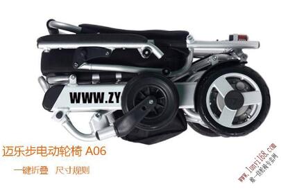 老人外出旅行用手推輪椅還是電動(dòng)輪椅
