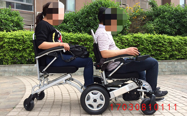 雙人電動輪椅
