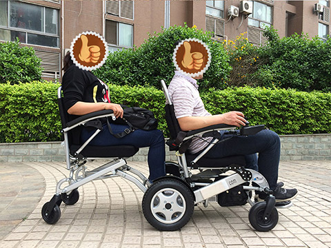 老人殘疾人使用電動輪椅有哪些好處