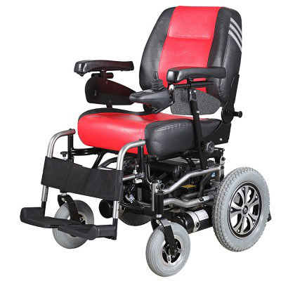 電動(dòng)輪椅和電動(dòng)代步車(chē)哪個(gè)更適合老人?