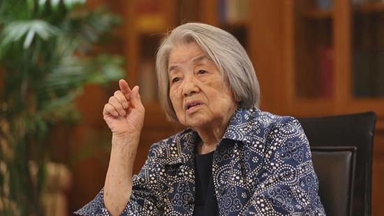 日本九旬老嫗不顧右翼騷擾坐輪椅來華講述歷史真相
